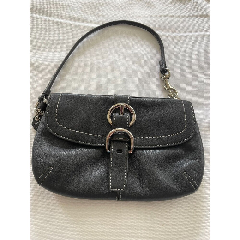 Coach Black Leather Wristlet Clutch Wallet Magnetic Closure Zip 7x5 Women's New